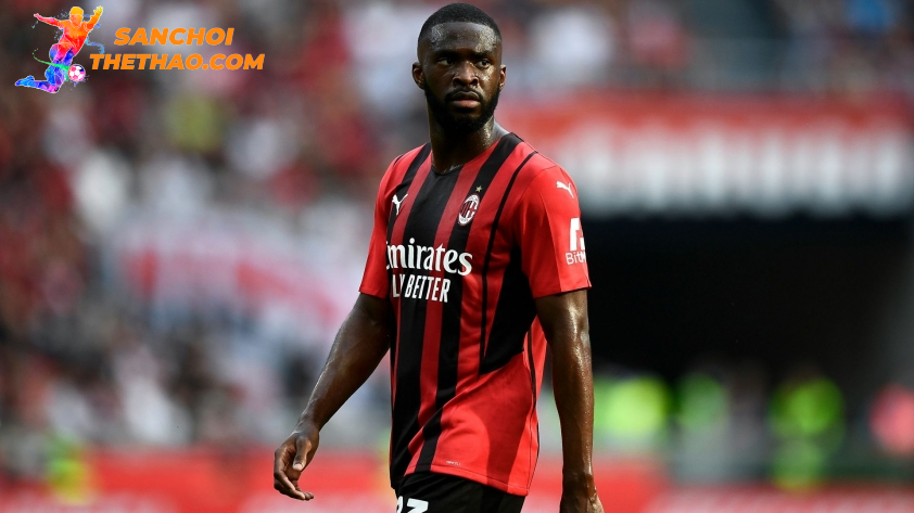 Phân Tích Trận Đấu Como và AC Milan: Cuộc Chiến Khốc Liệt Vào Lúc 0h30 Ngày 15/1/2025