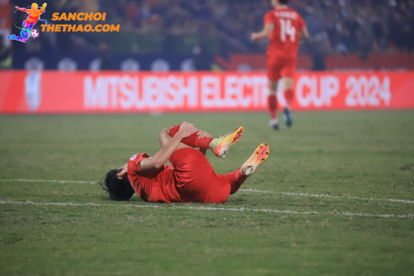 Văn Toàn bỏ lỡ phần còn lại của AFF Cup sau trận đấu với Myanmar