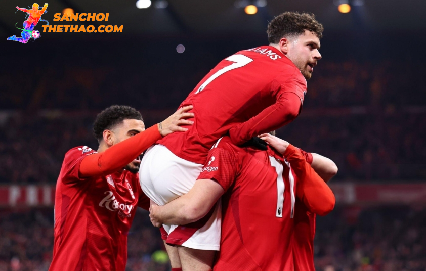 Cách Nottingham Đang Dạy MU, Man City, và Chelsea Bài Học Quý Giá Trong Bóng Đá