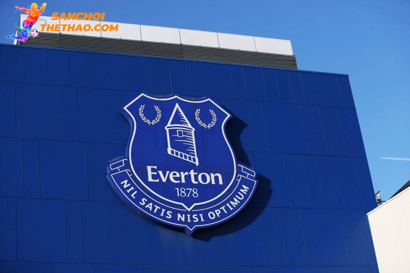 Everton cũng đối mặt với việc bị trừ điểm (Ảnh: Getty).